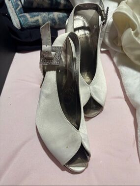 Adrianna Papell White Peep-Toe Slingback Heels with Glitter Buckle 4 inch heel